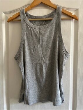 🐨GAP Women’s Light Gray Ribbed Tank Top XL🐨